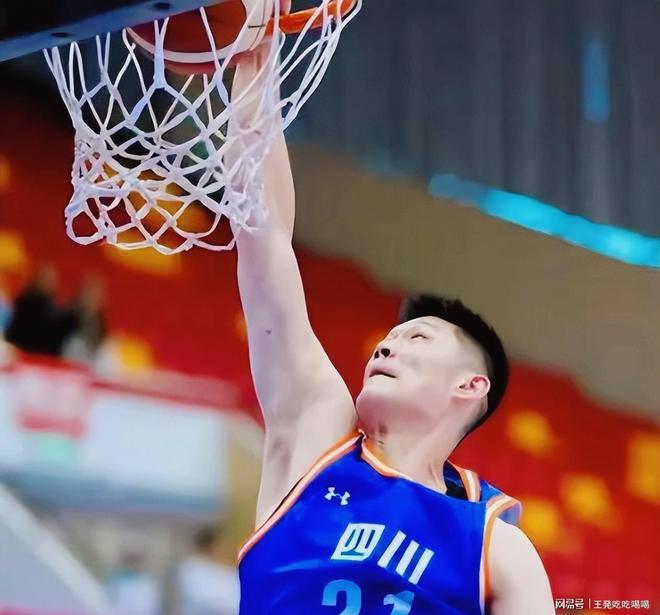 NG28-里程碑夜浙江队止住颓势，CBA常规赛今晨刷纪录，悬念犹存，团队化学反应显著的简单介绍