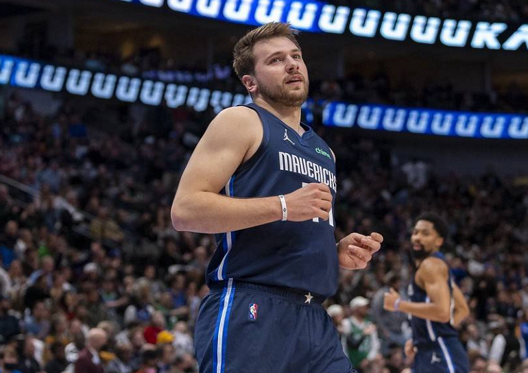 NG28-费德勒关键节点比分优势明显，日本队带队取胜！的简单介绍