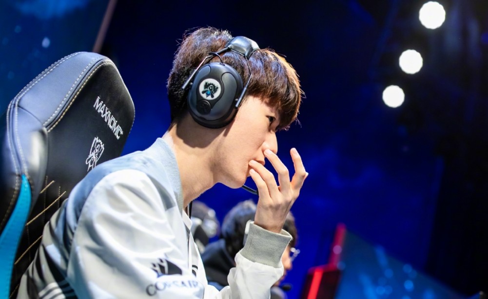 南宫28-TheShy在利物浦比赛中势不可挡，绝杀引发热议！的简单介绍